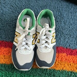 New balance kid shoes